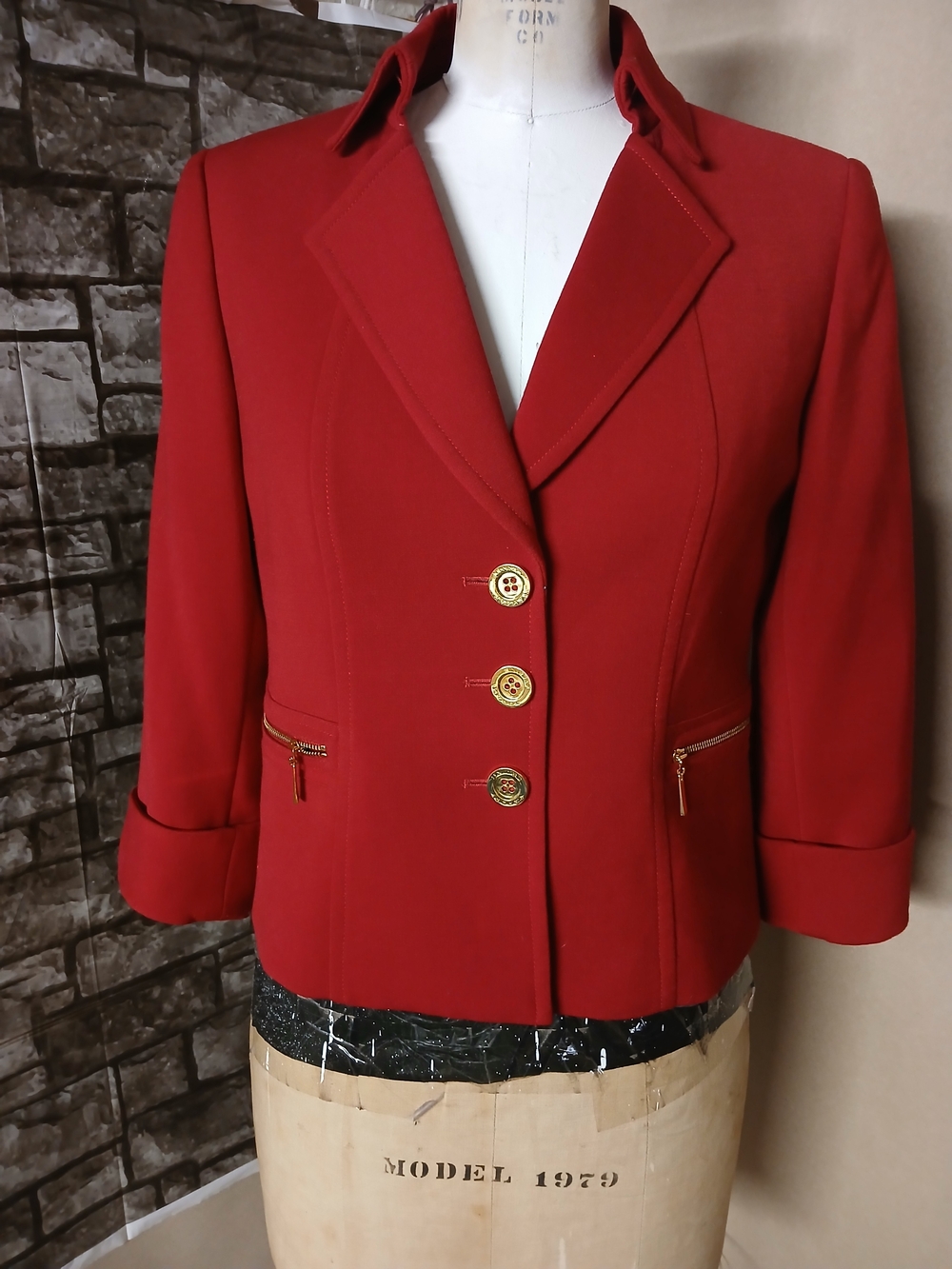 Tahari  Authur S. Leveine  Red Women's Blazer Jacket - Classic Tailored Style